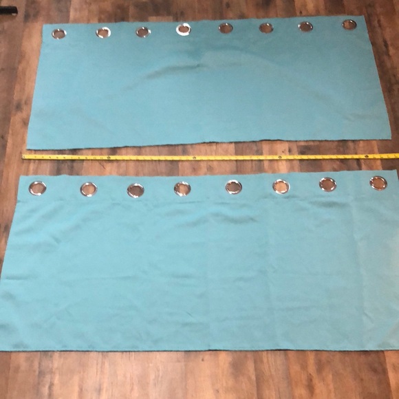 4️⃣ FOR $1️⃣0️⃣! EUC TEAL BLACKOUT KITCHEN WINDOW CURTAINS - Picture 1 of 6